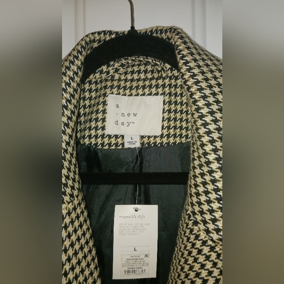 A New Day Black and Cream Houndstooth Coat - Picture 3 of 9